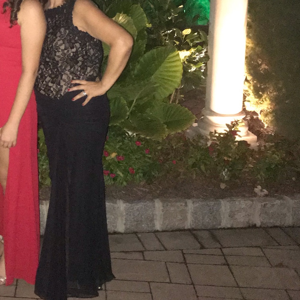 Dress - Picture 2 of 2